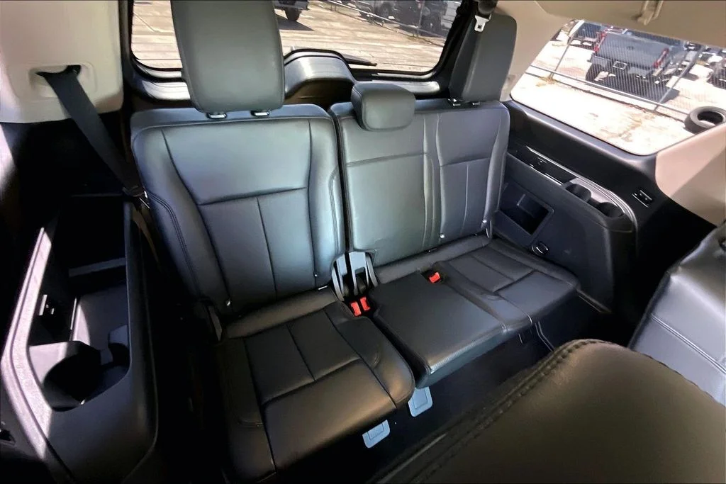 Used 2022 Silver Ford XLT image 37