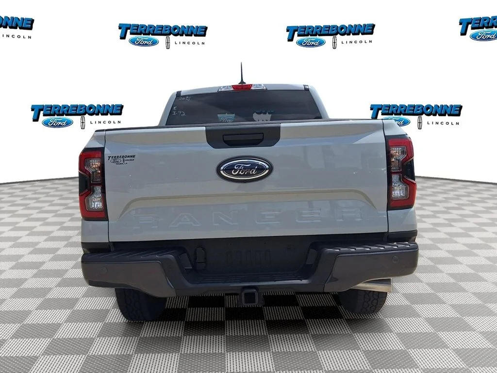 New 2026 Avalanche Ford XLT image 6