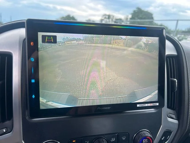 Used 2018 Gray GMC SLT image 12