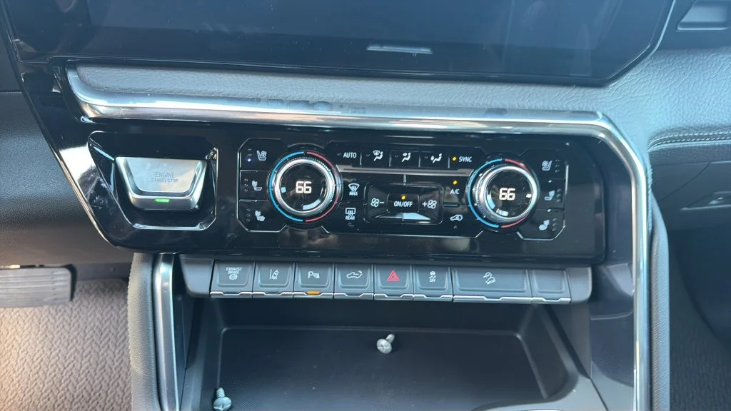 New 2026 Glacier White Tricoat GMC Denali image 27
