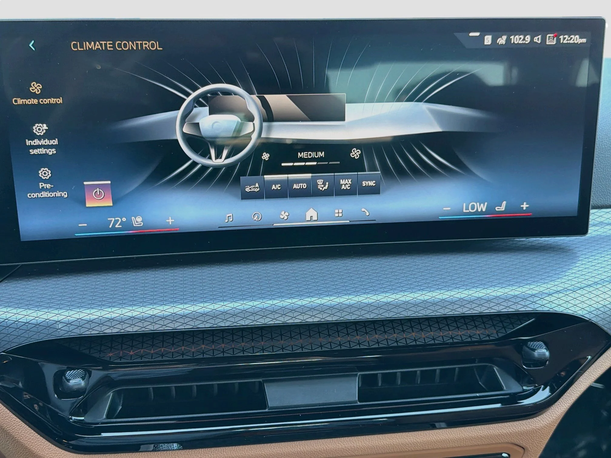 New 2026 Tanzanite Blue II Metallic BMW 330i NA image 35