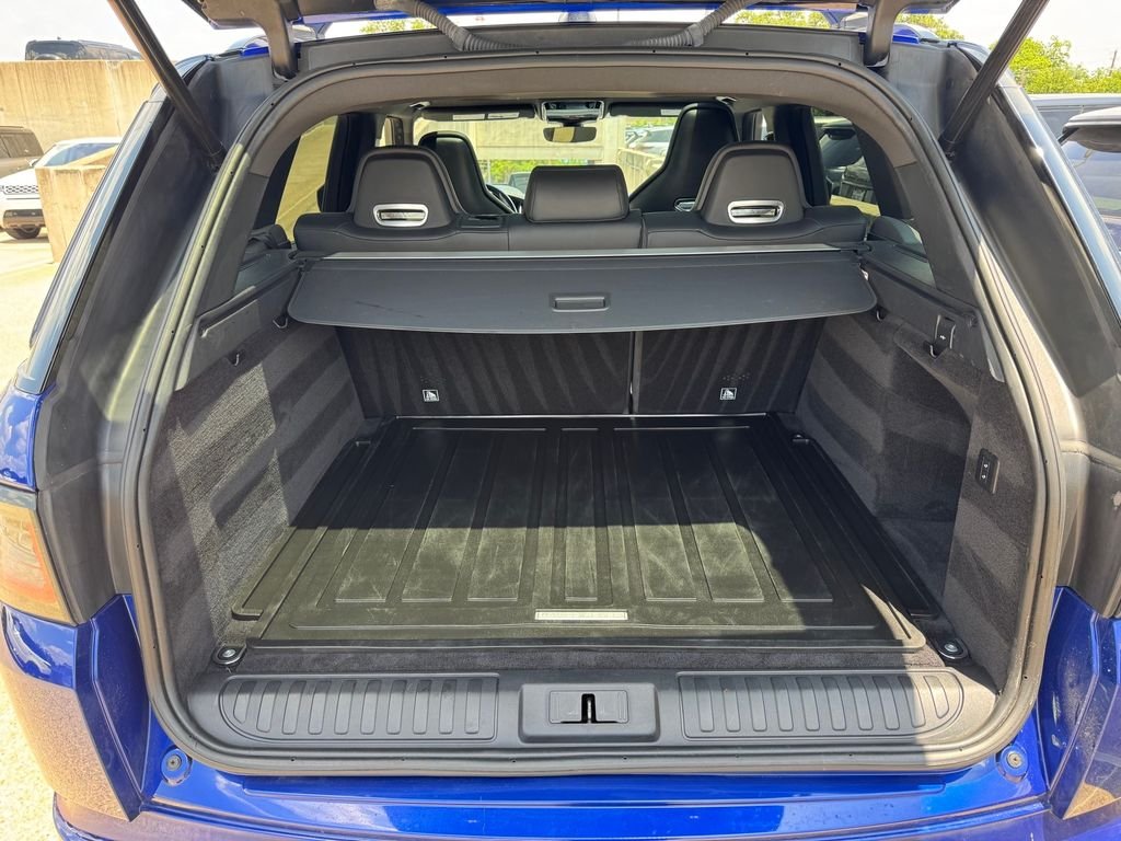 Used 2021 Blue Land Rover SVR image 10