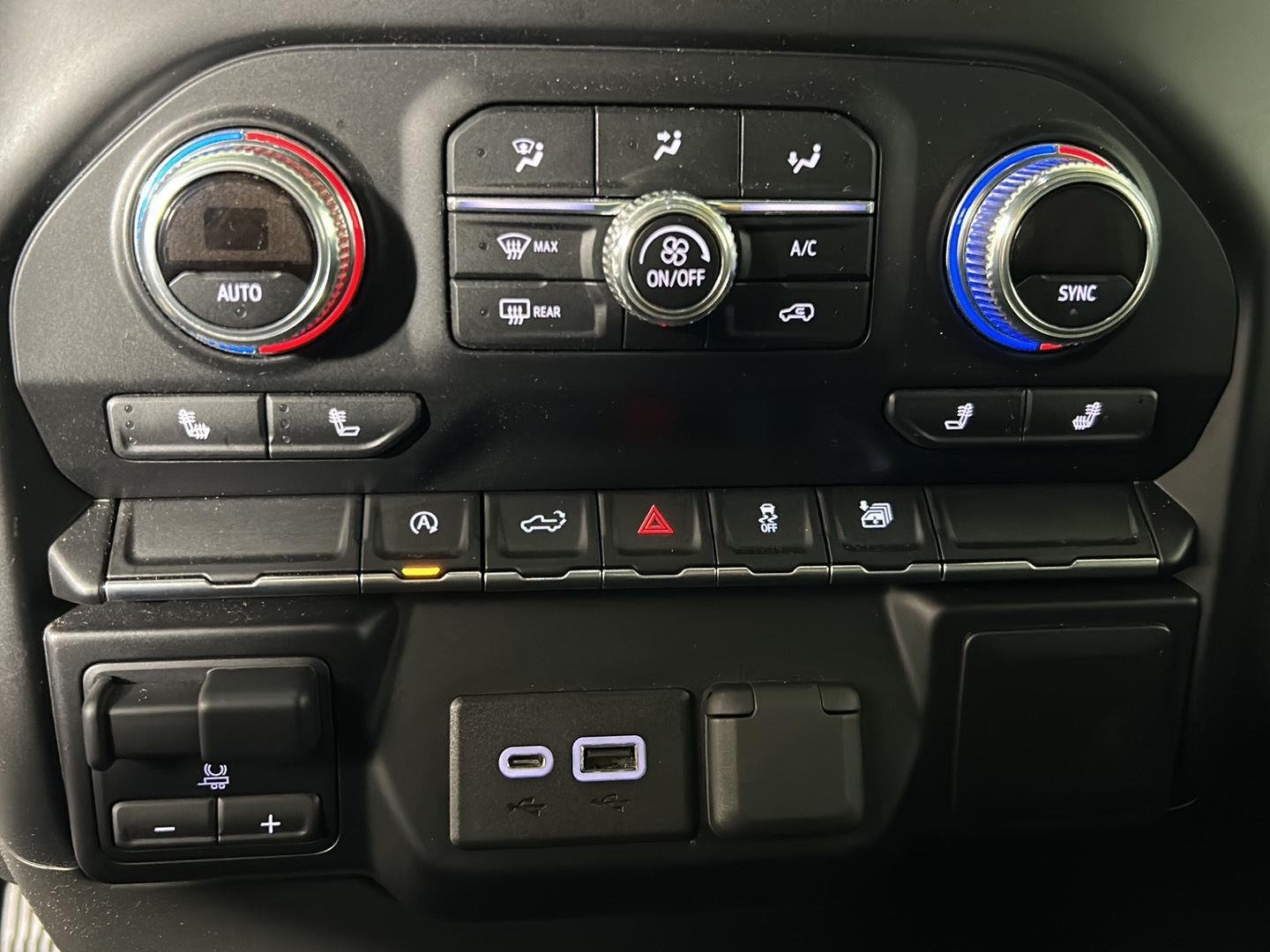Used 2019 Dark Sky Metallic GMC SLE image 19