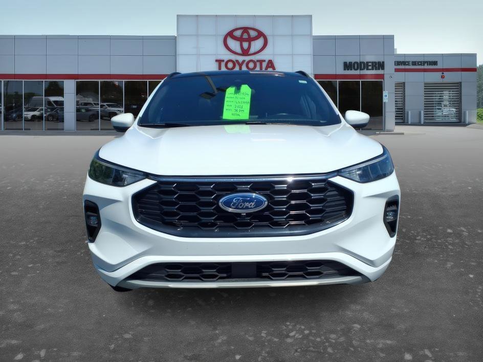 Used 2023 Oxford White Ford ST-Line Select image 9