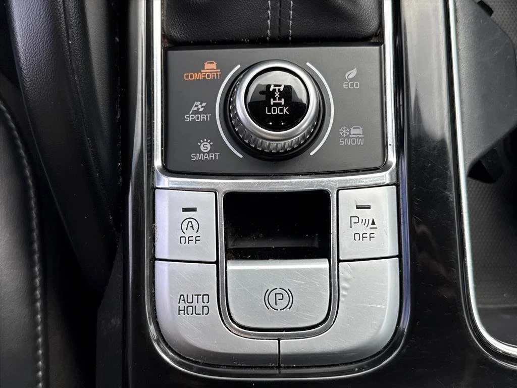 Used 2021 Gravity Grey Kia S image 13