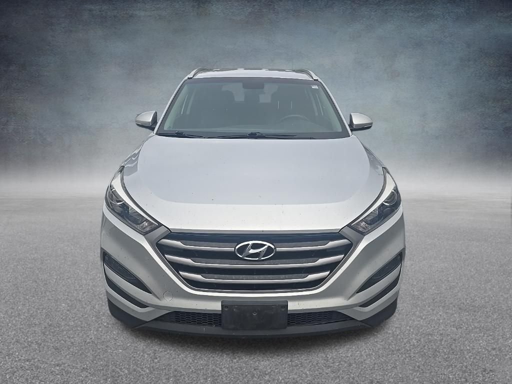 Used 2018 Molten Silver Hyundai SEL Plus image 3