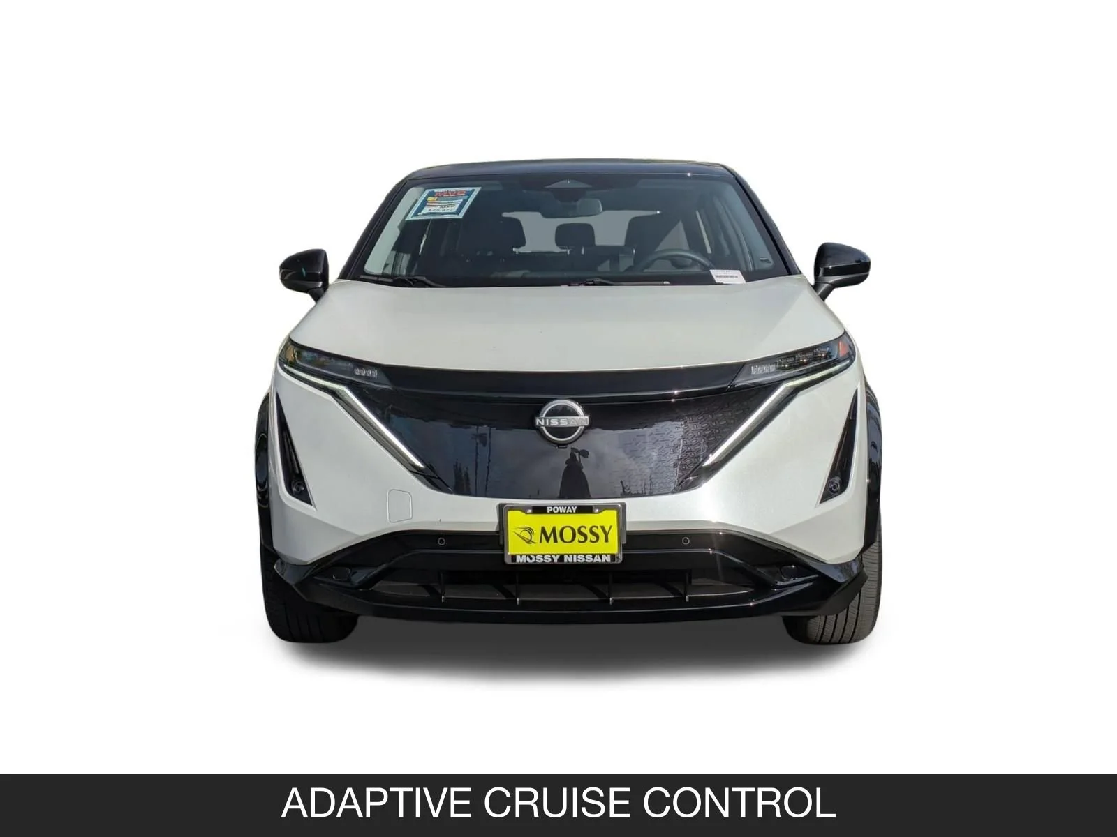 Used 2023 Everest White Pearl Tricoat/Black Diamond Pearl Nissan VENTURE+ image 4
