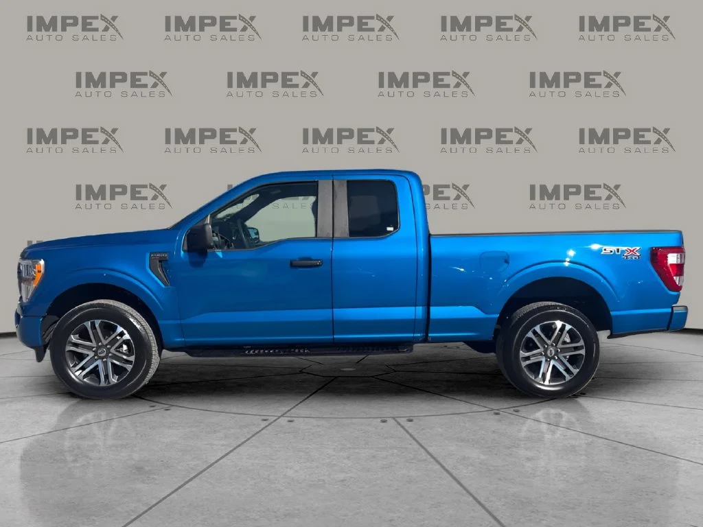 Used 2021 Blue Ford XL image 2