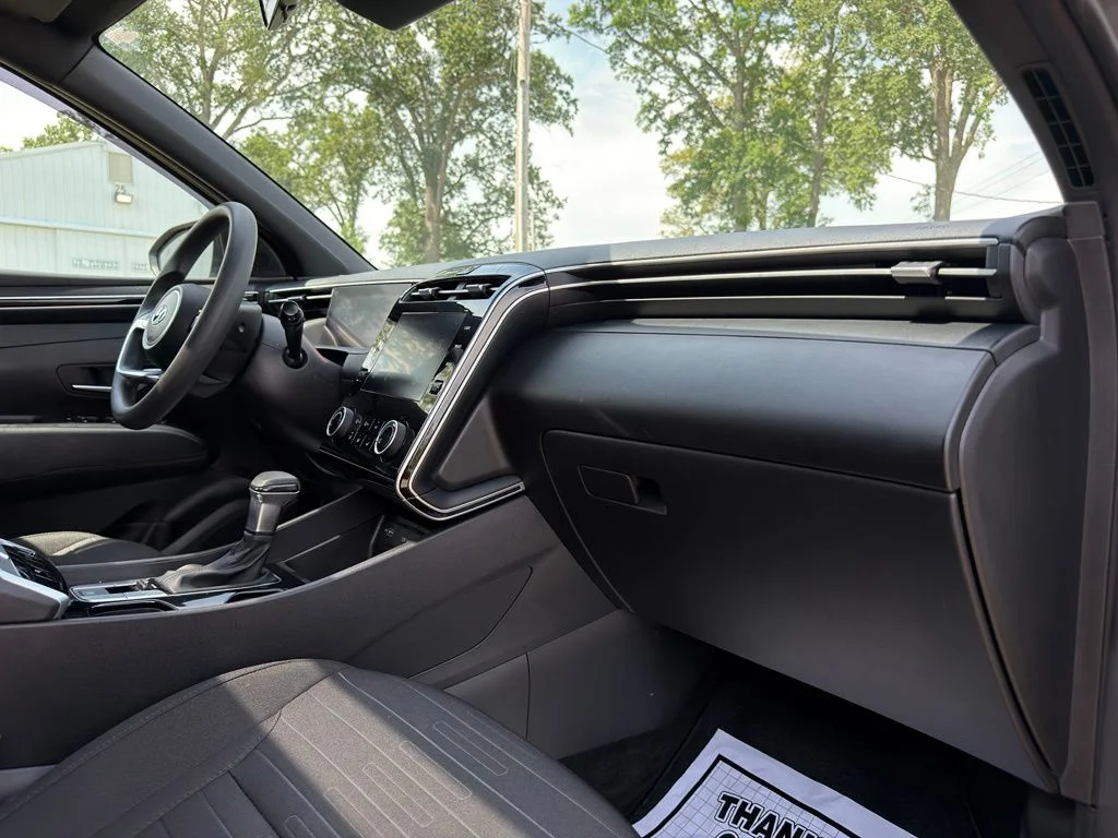 Used 2023 Gray Hyundai SEL image 33