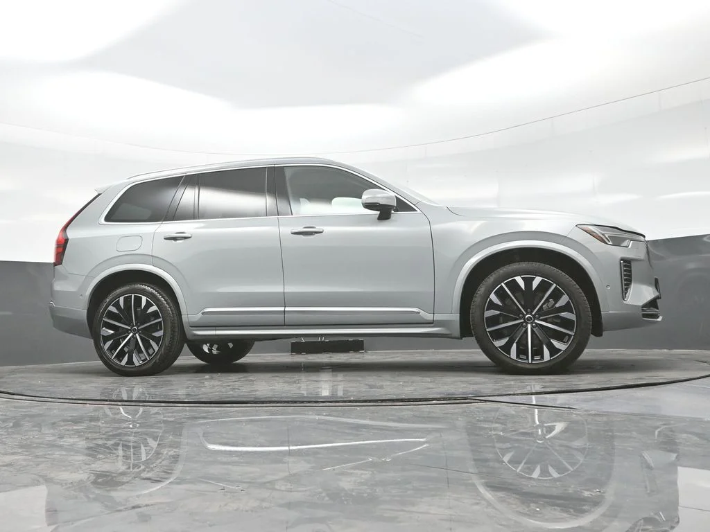 New 2026 Vapour Grey Volvo Plus image 29