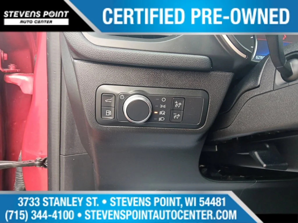 Used 2021 Rapid Red Metallic Tinted Clearcoat Ford SE image 19