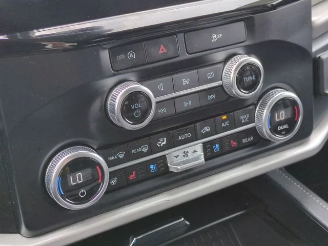 Used 2024 White Ford XLT image 19
