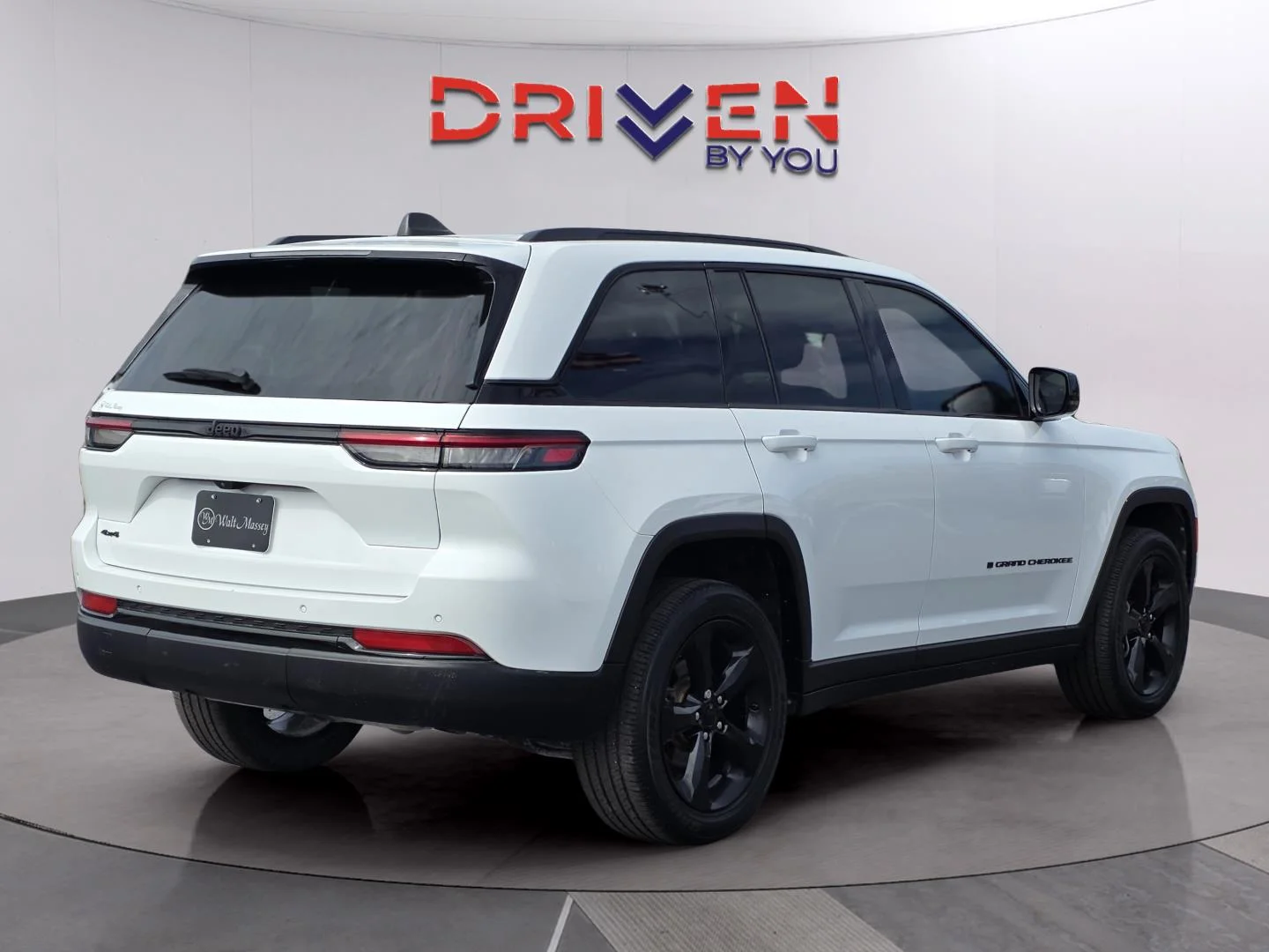 Used 2023 Bright White Clearcoat Jeep Altitude image 5