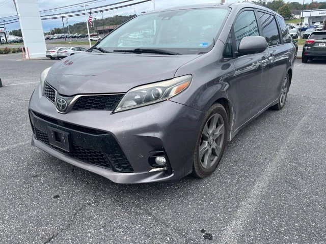 Used 2019 Gray Toyota SE image 3