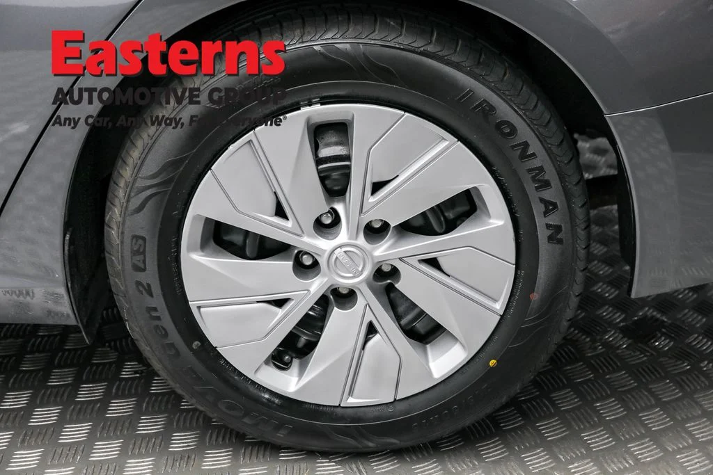 Used 2020 Gray Nissan 2.5 S image 8