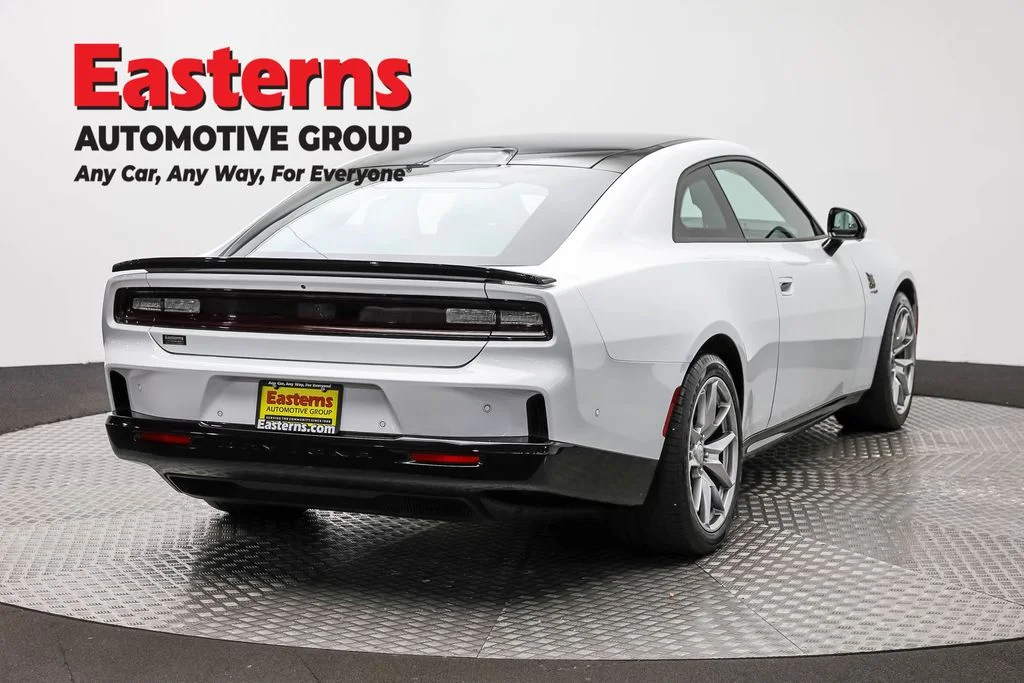 Used 2024 White Dodge R/T Scat Pack image 5