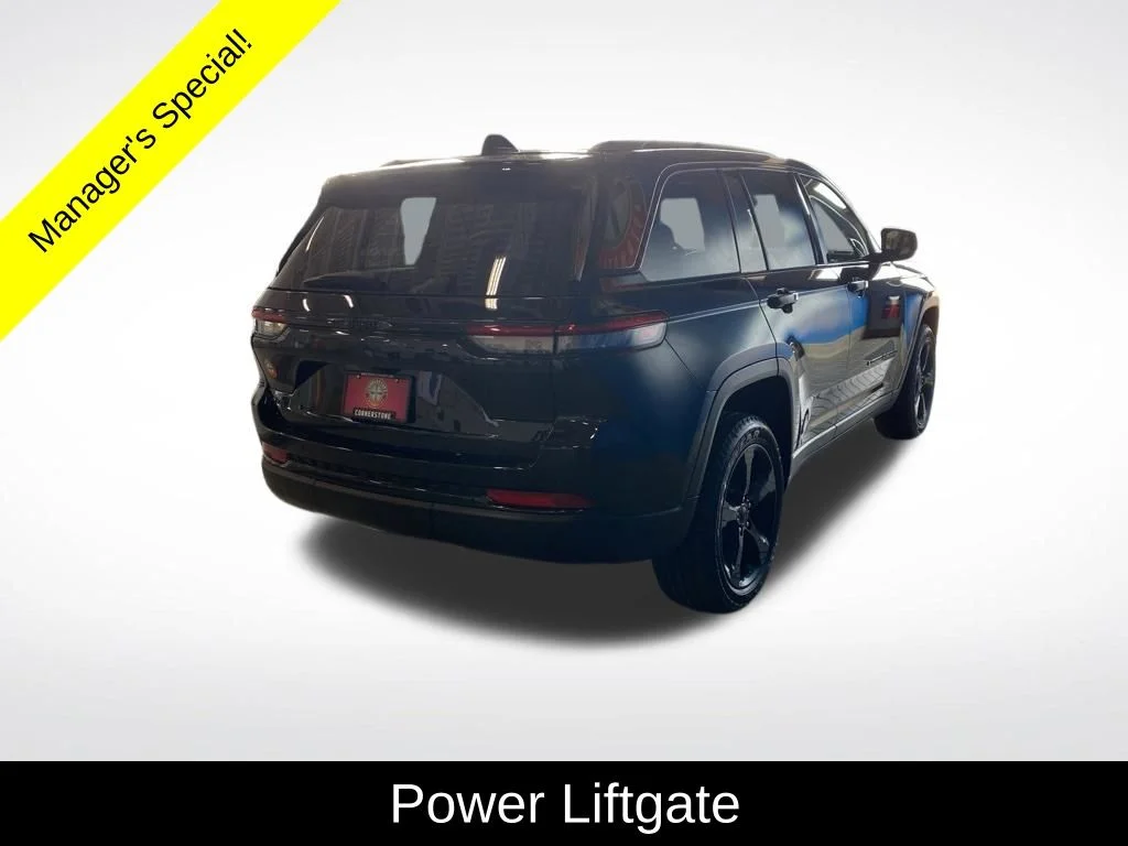 Used 2023 Black Jeep Altitude X image 16