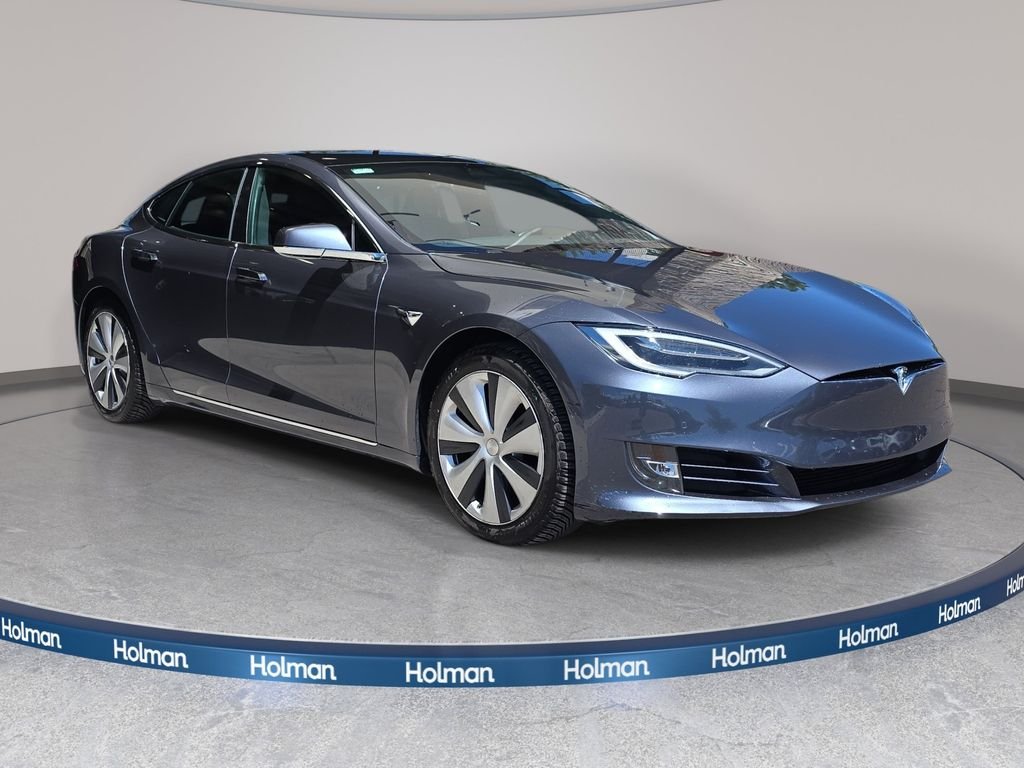 Used 2021  Tesla Long Range image 4