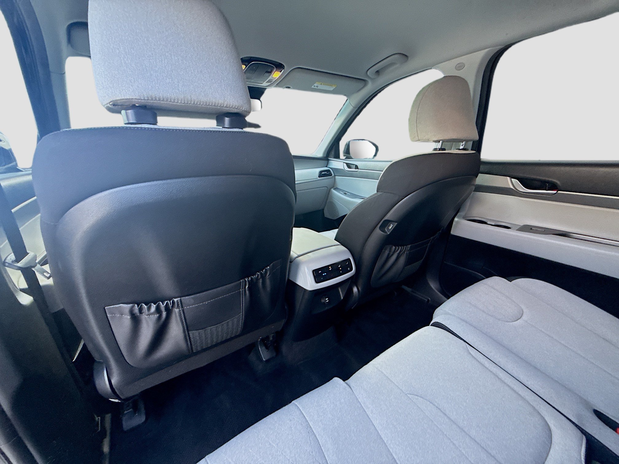 Used 2022 Abyss Black Pearl Hyundai SE image 22