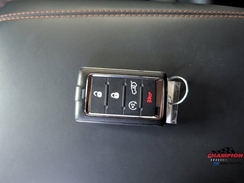 Used 2023 Black Jeep Summit image 41