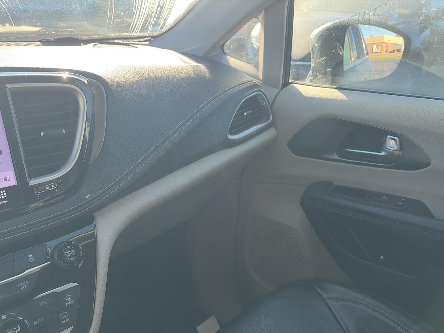 Used 2022 Fathom Blue Pearlcoat Chrysler Touring L image 19