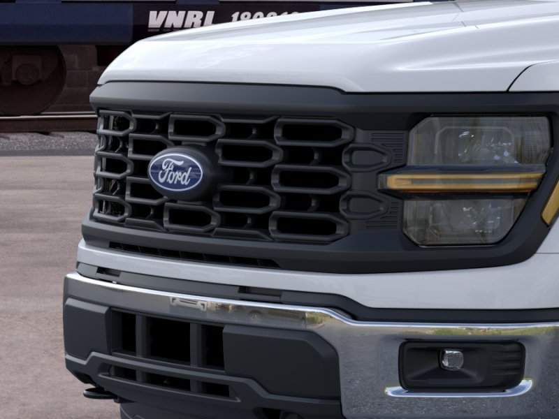 New 2026 Oxford White Ford XL image 17