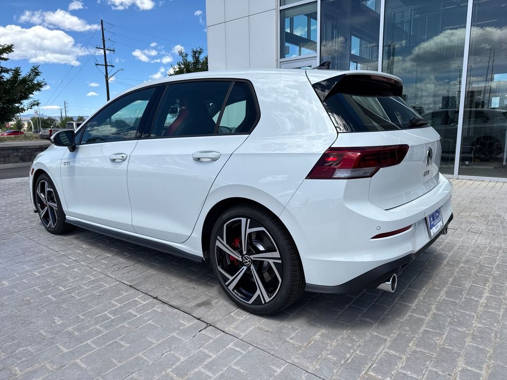 New 2026 Opal White Pearl Volkswagen 2.0T SE image 3