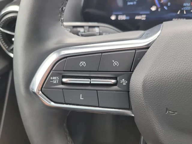 Used 2025 Gray Chevrolet LT image 28
