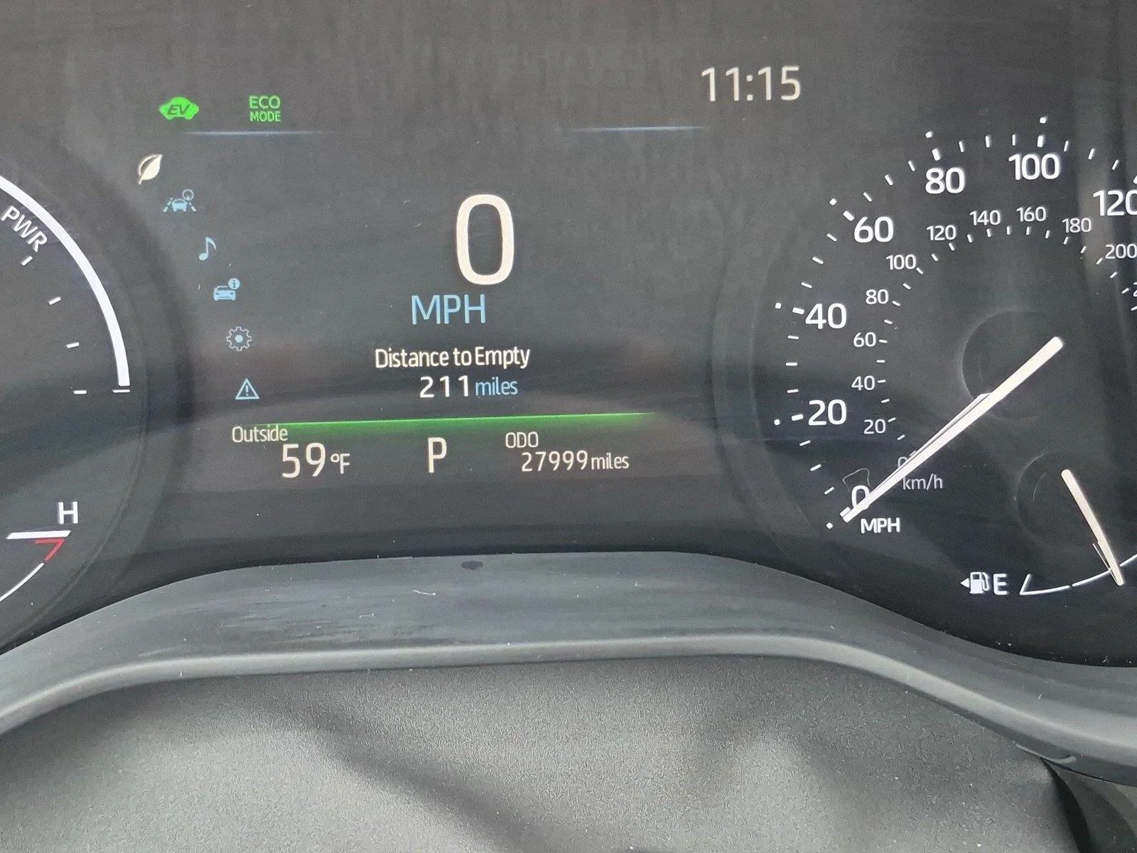 Used 2025 Wind Chill Pearl Toyota XLE image 22