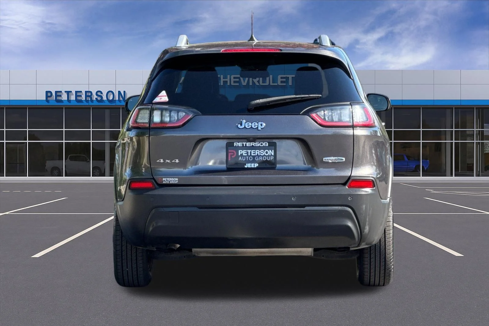 Used 2020 Gray Jeep Latitude Plus image 5