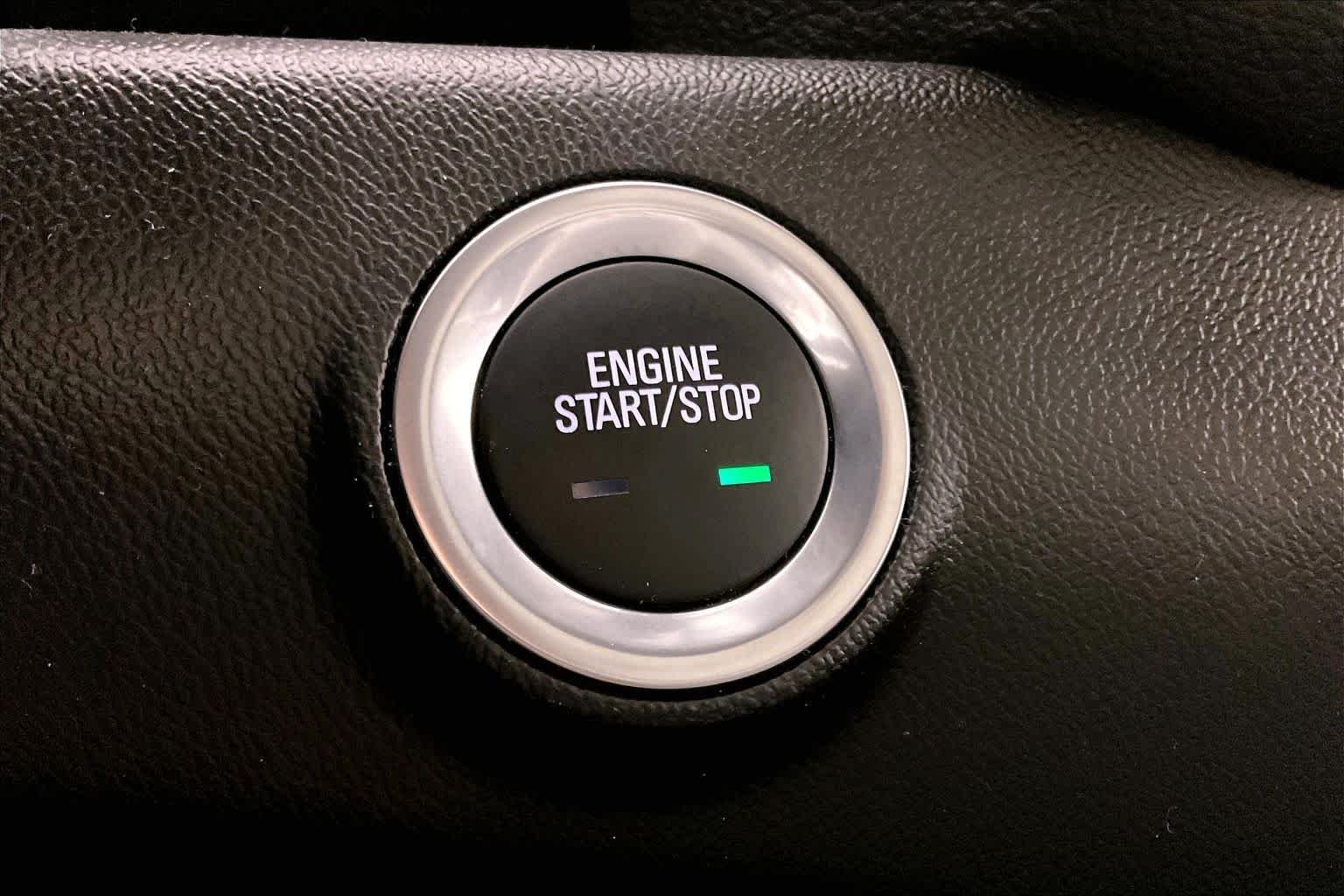 Used 2024 Sterling Metallic GMC SLT image 31