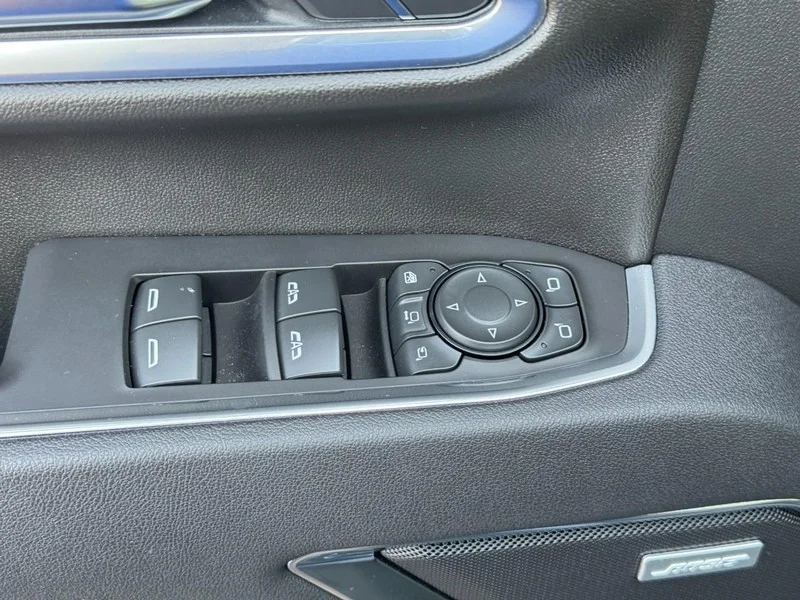 Used 2025 Lakeshore Blue Metallic Chevrolet LTZ image 19