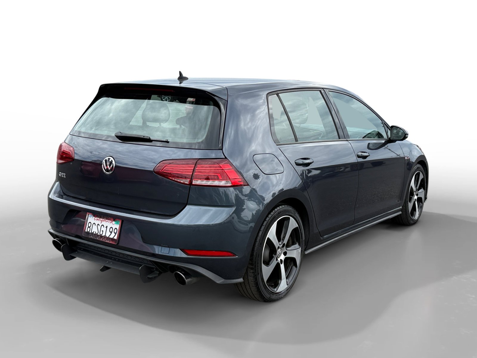 Used 2018 Blue Metallic Volkswagen 2.0T S image 5