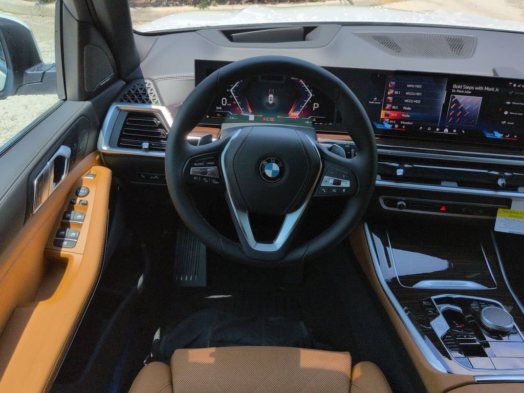 New 2026 Alpine White BMW xDrive40i image 16