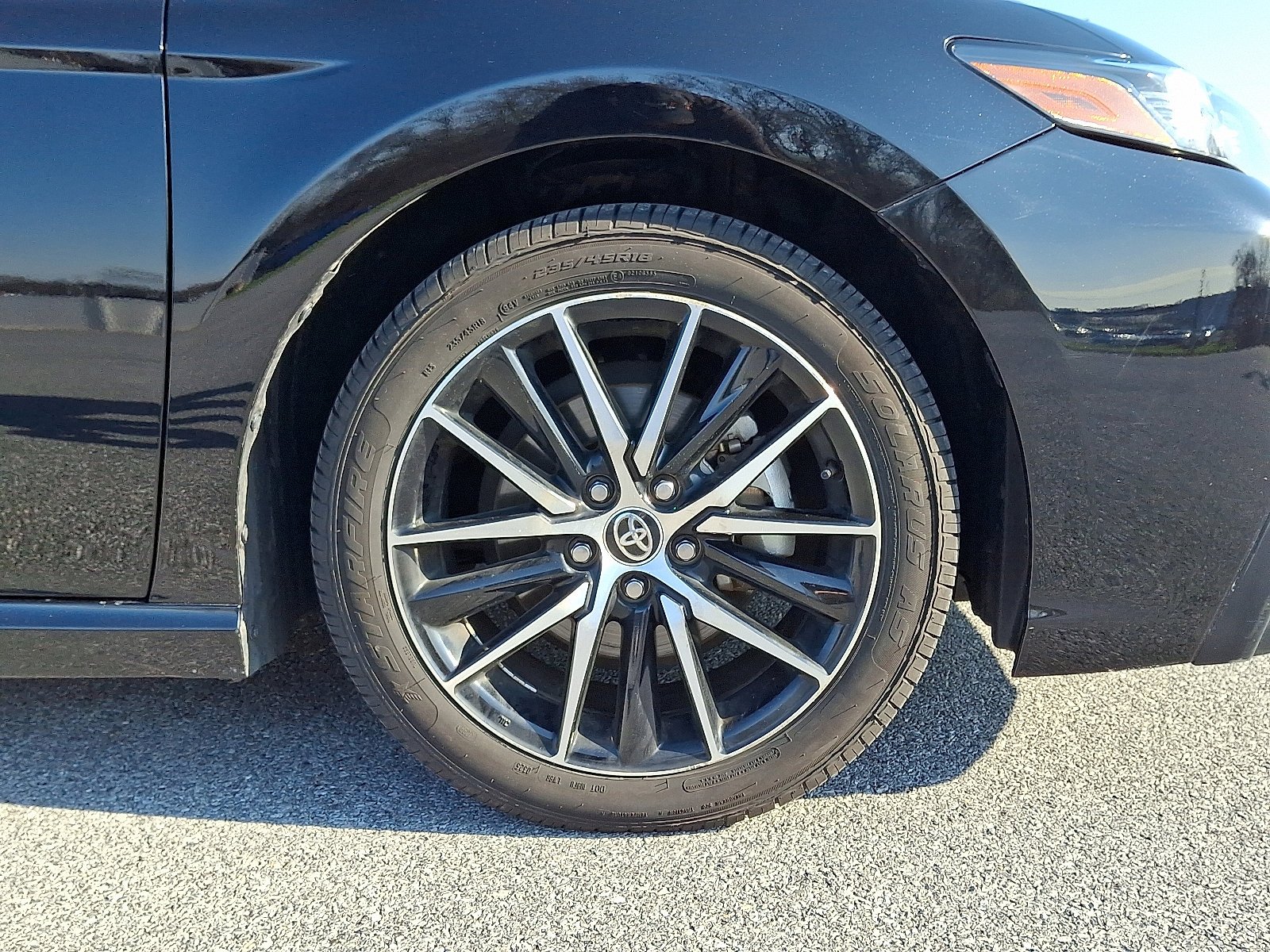2024 Toyota Camry SE - Photo 9