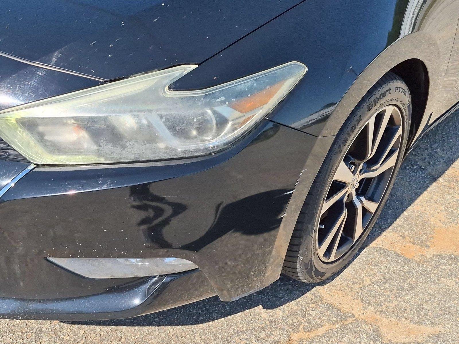 Used 2016 Super Black Nissan 3.5 S image 9