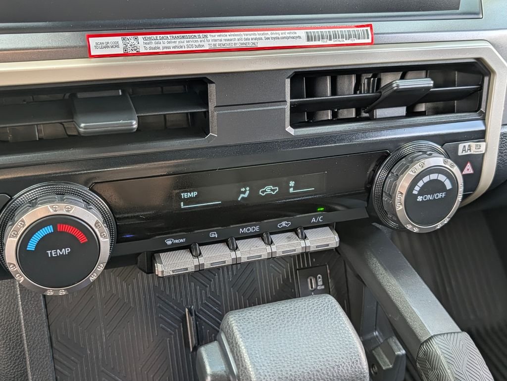 2025 Toyota Tacoma SR5 - Photo 23