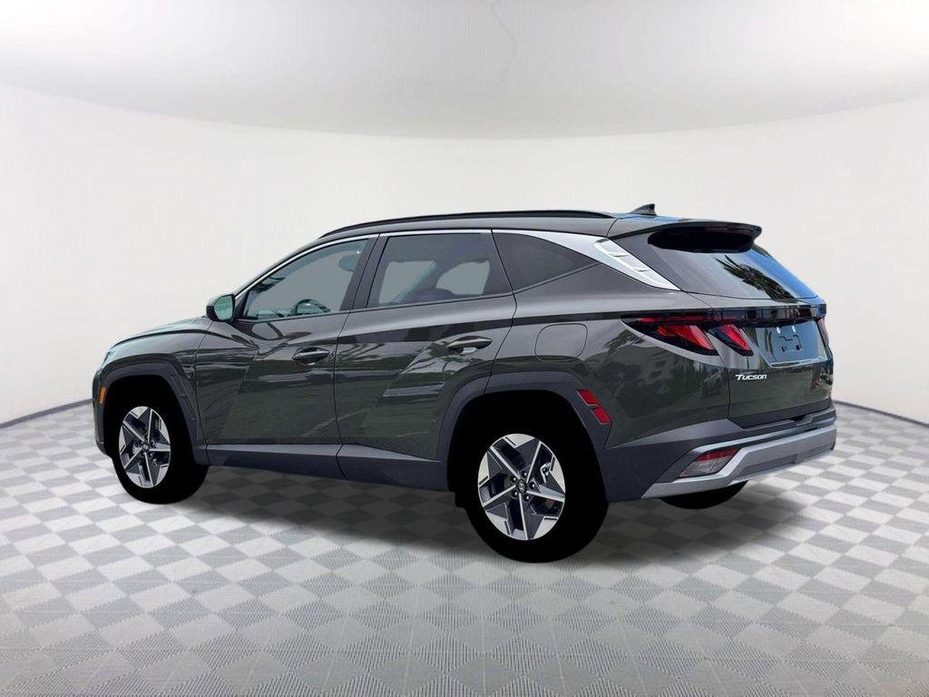 New 2026 Green Hyundai SEL AWD image 4