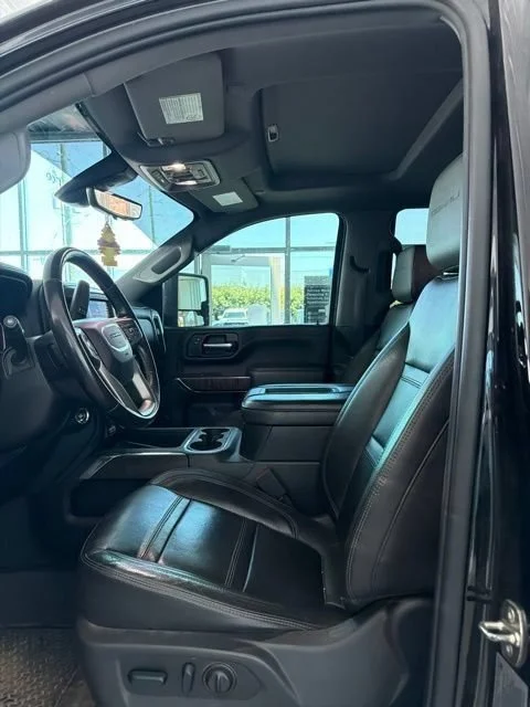 Used 2022 Ebony Twilight Metallic GMC Denali image 5