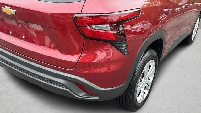 Used 2025 Crimson Metallic Chevrolet LS image 33