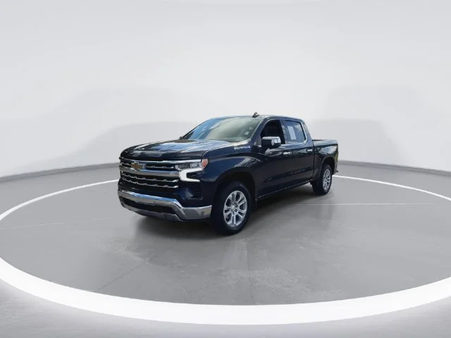 Used 2022 Gray Chevrolet LTZ image 5