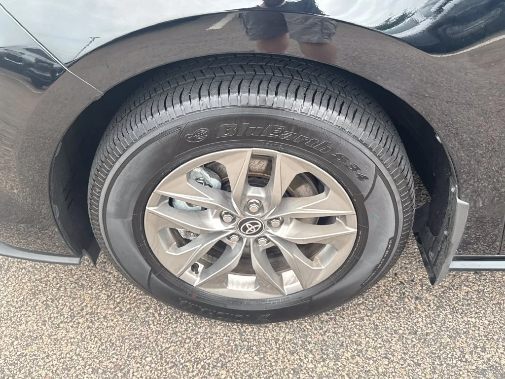 Used 2026 Black Toyota XLE image 39