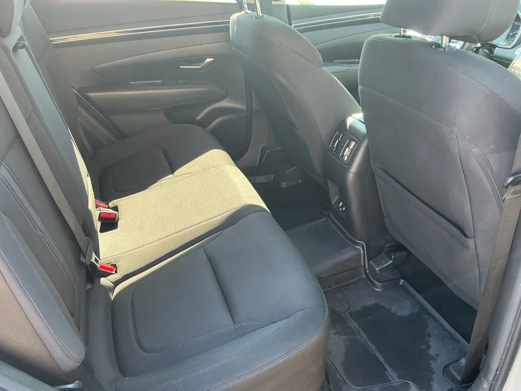 Used 2024 Shimmering Silver Hyundai Blue image 15