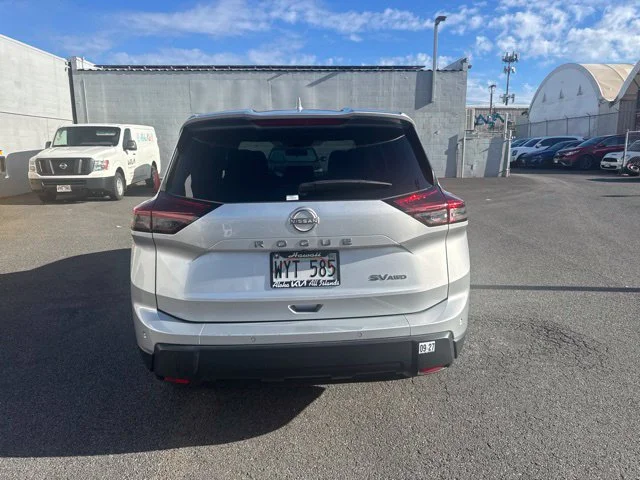 Used 2024 Silver Nissan SV image 4