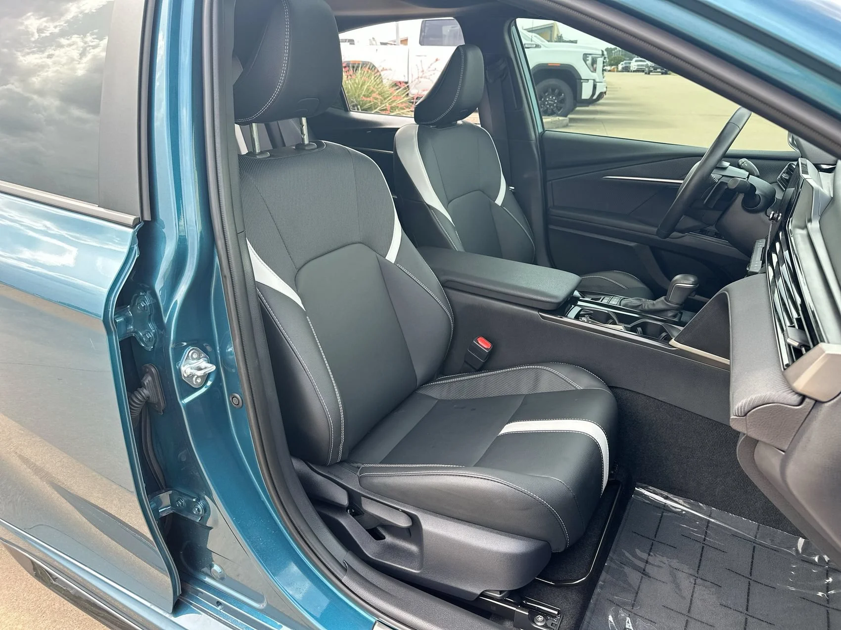 Used 2026 Ocean Toyota SE image 24