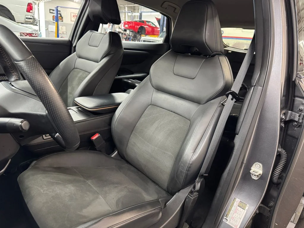 Used 2023 Gray Nissan ENGAGE image 18