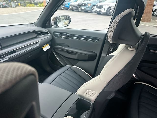 New 2026 Glacial White Pearl / Black Ro Kia GT-Line AWD image 25