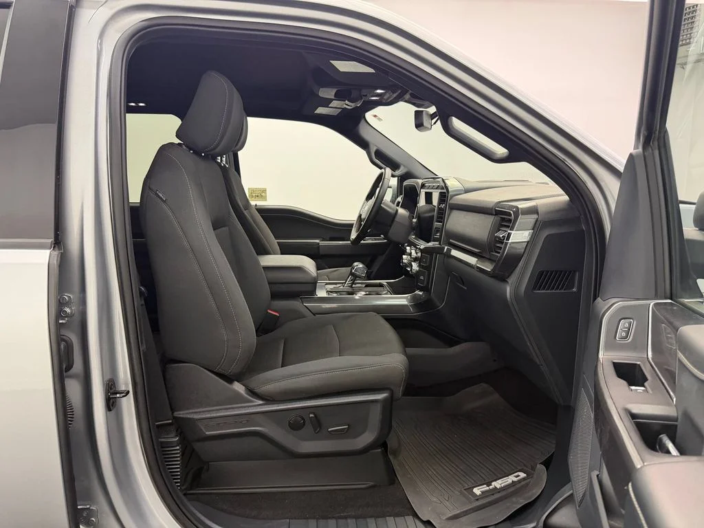 Used 2023 Iconic Silver Metallic Ford XLT image 22