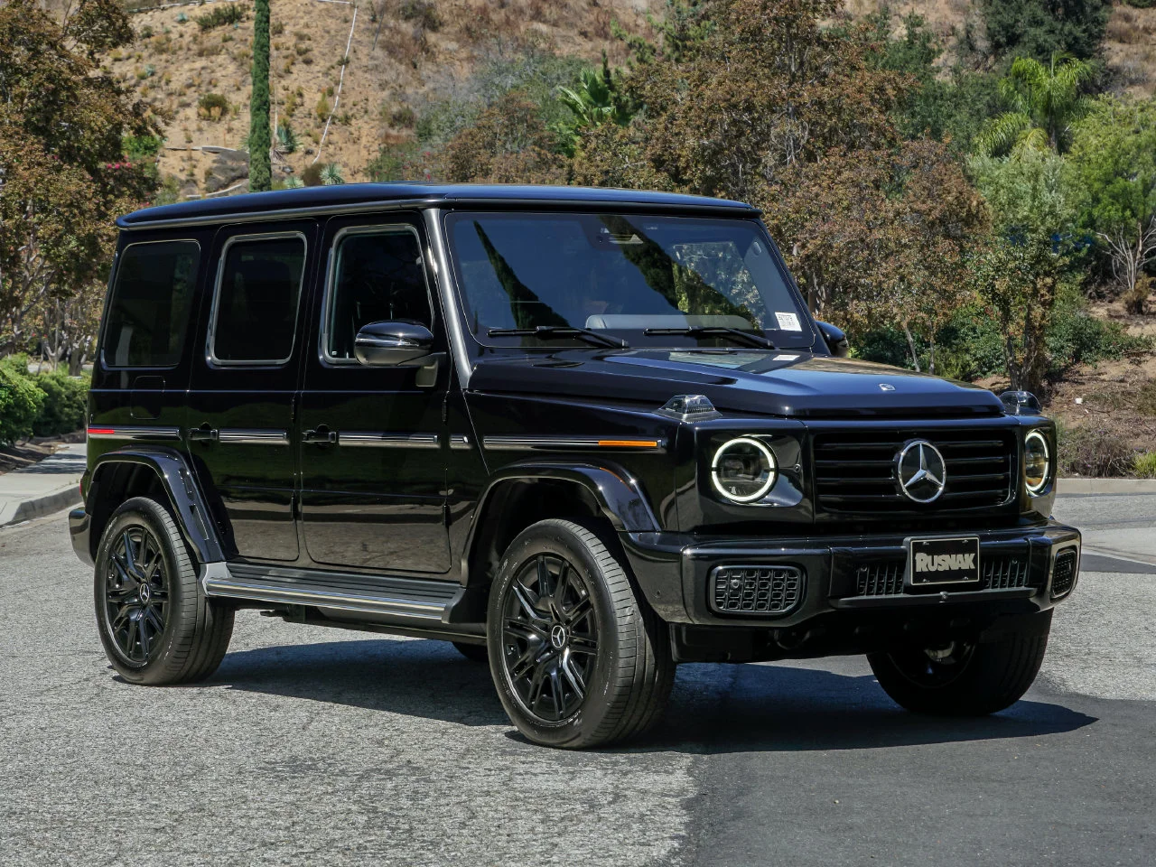 New 2027 Obsidian Black Metallic Mercedes-Benz G 580 image 9