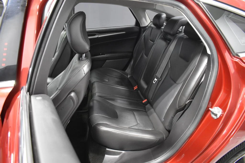 Used 2016 Red Ford Titanium image 31